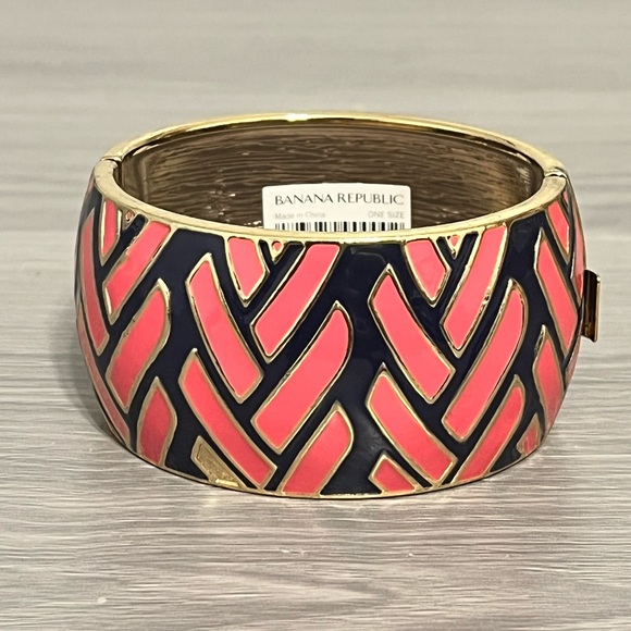NTW Banana Republic Gold Hinged Bangle Bracelet with Pink and Navy Blue Exterior - Picture 2 of 8